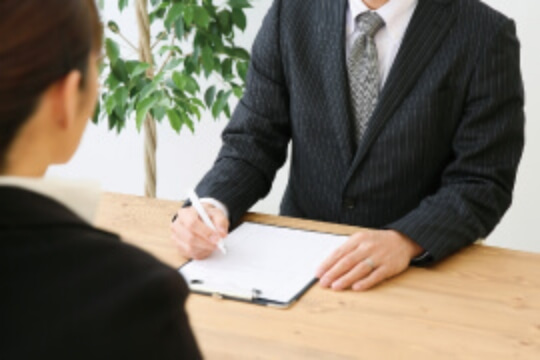 葬式の最終打合せと役所手続き